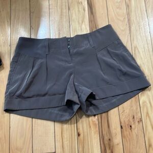 Express 00 shorts